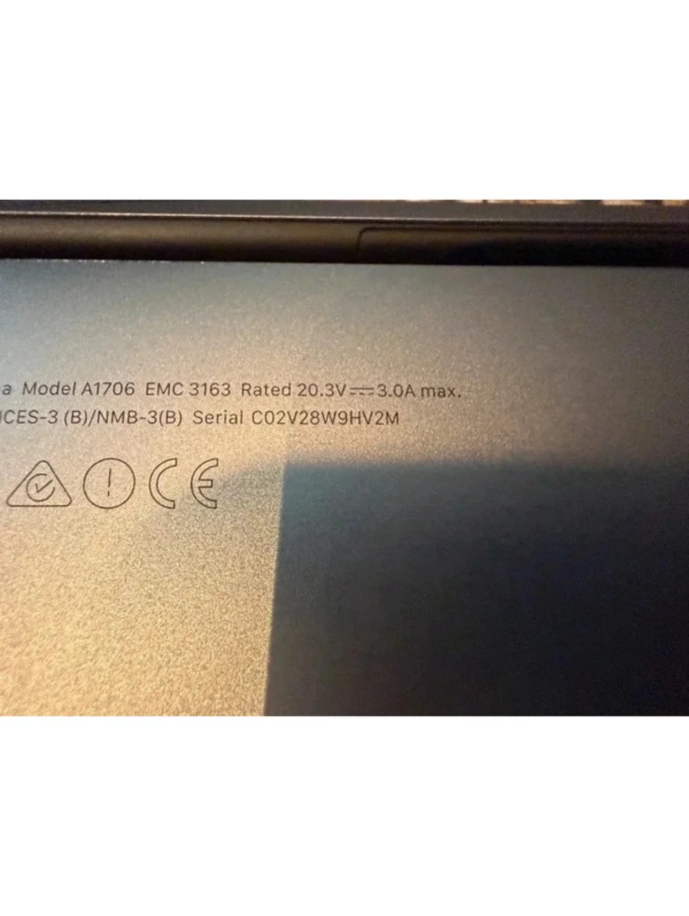 For parts 2017-18 apple MacBook Pro A1706 laptop 13 inch width